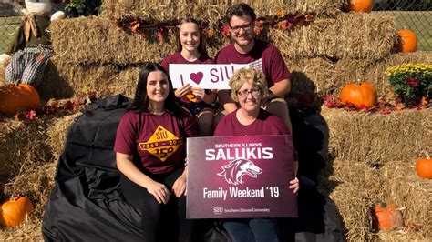 SIU’s 2022 Family Weekend features Oscar and Kevin from ‘The Office.